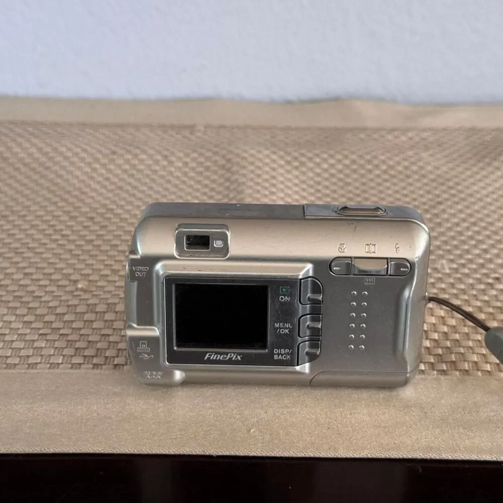 Fujifilm Finepix A340 Vintage Digital Camera